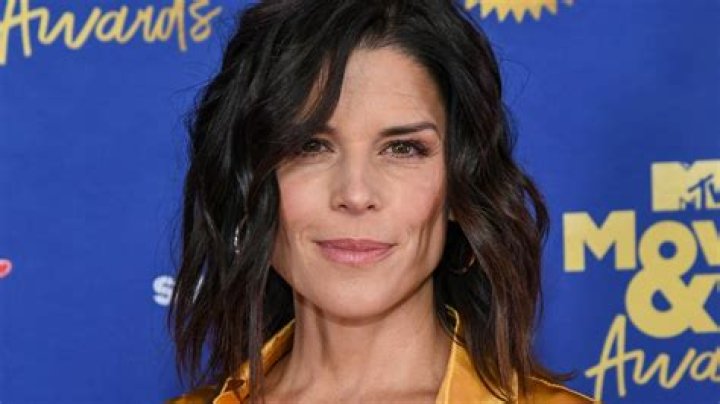Neve Campbell